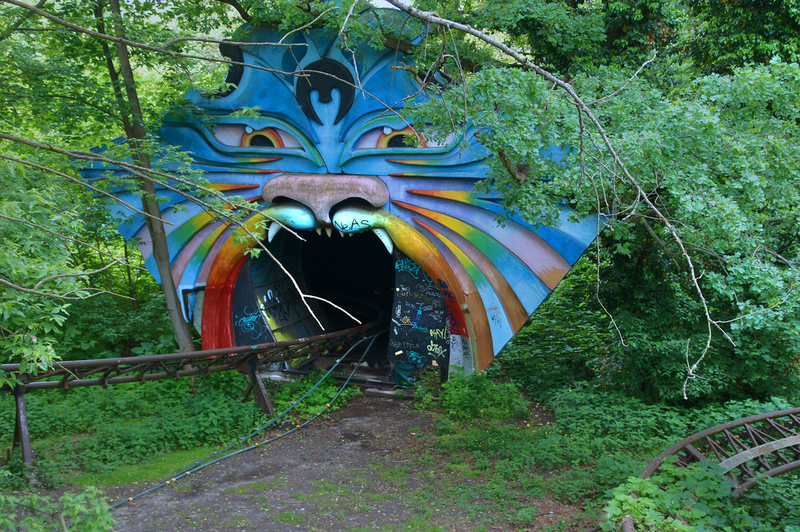 Illustration for article titled You Can Buy Berlin's Creepiest Abandoned Amusement Park on eBay